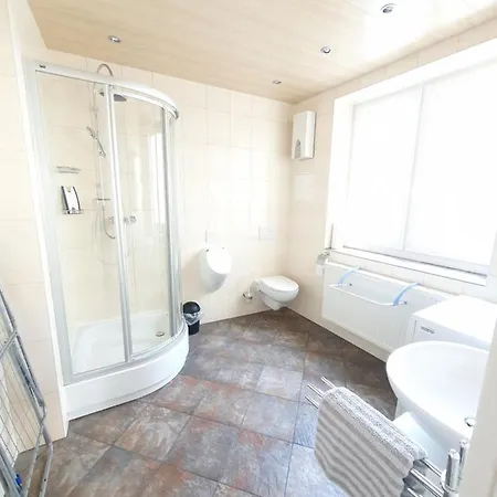 Gemuetliches Mit Eigenem Bad Und Kueche Séjour chez l'habitant